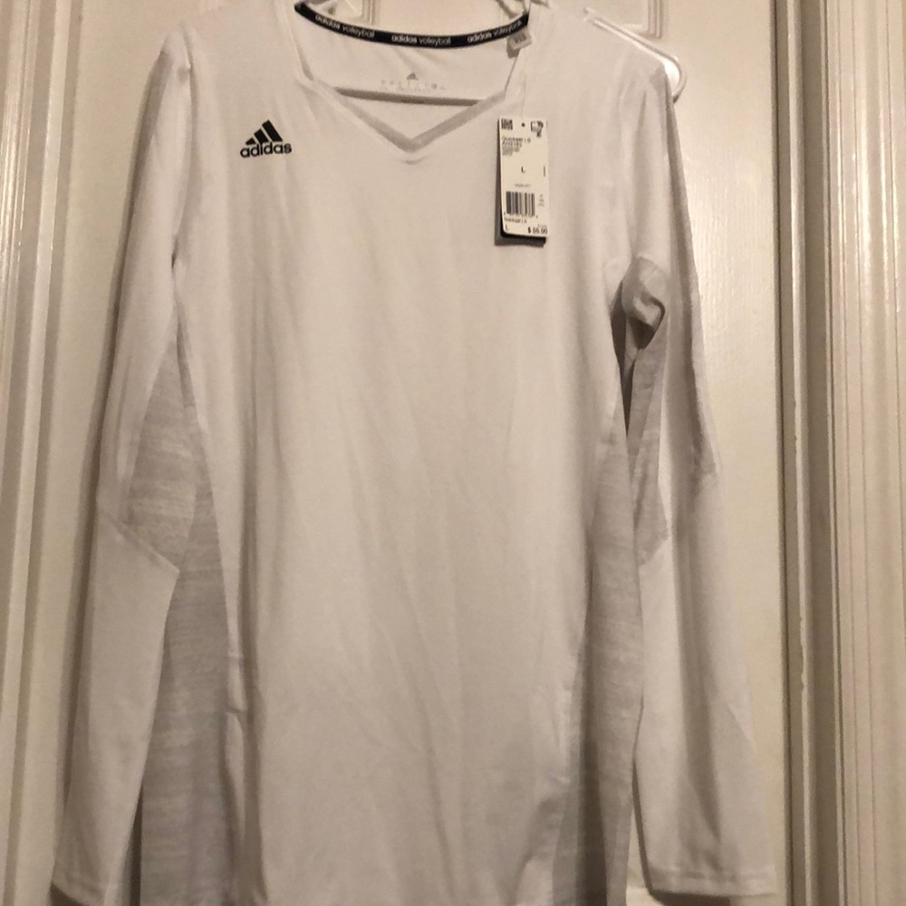 Women’s adidas quickset volleyball shirt